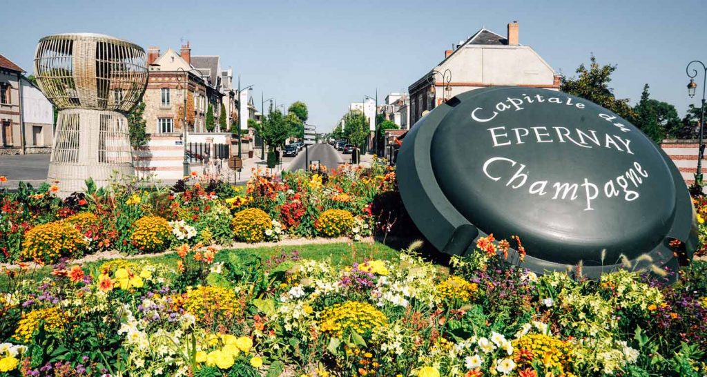 A cidade de Champagne é produzido o verdadeiro champagne